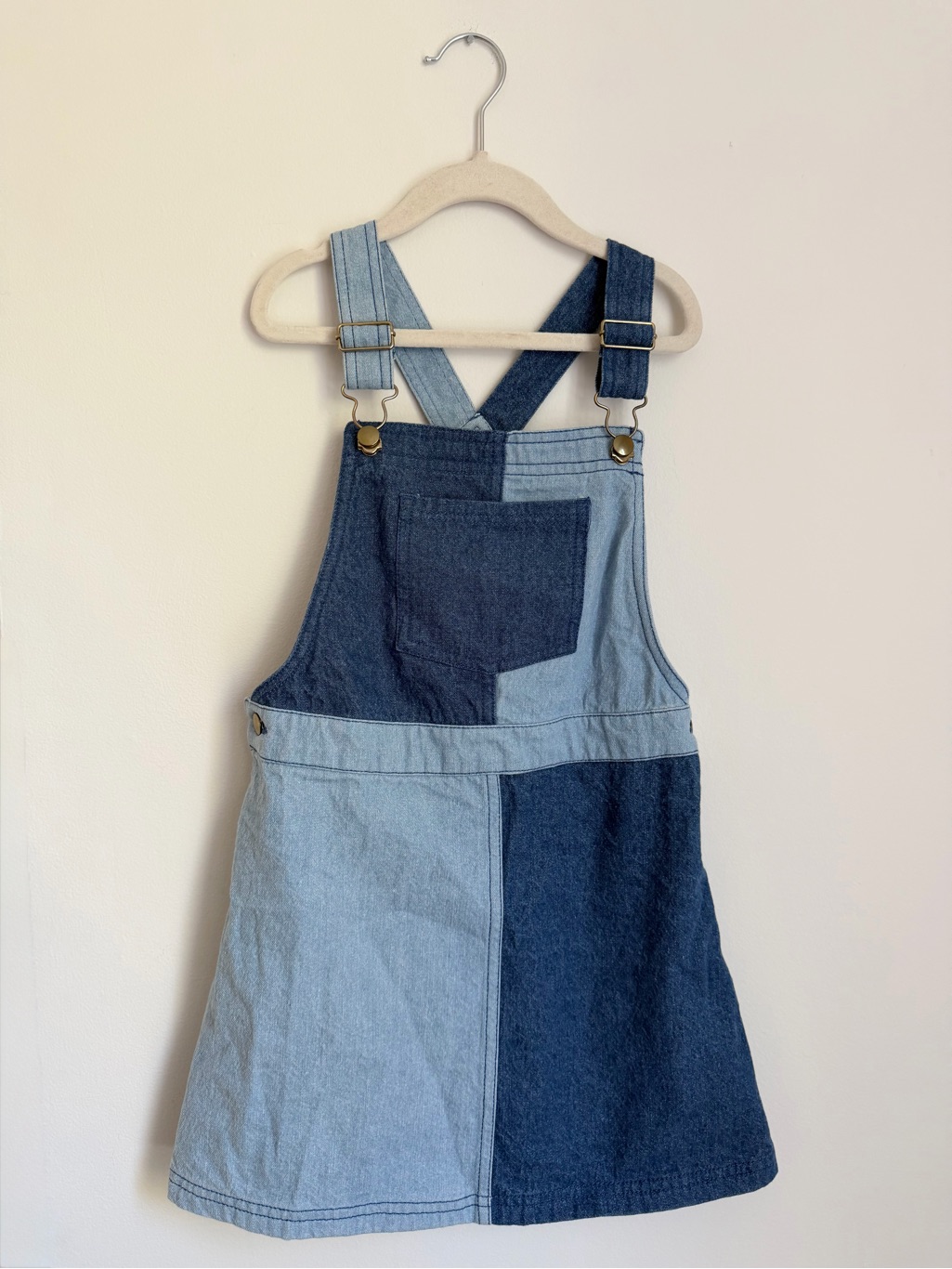 Max Studio Kids Two-Tone Denim Pinafore Dress (Size 7)